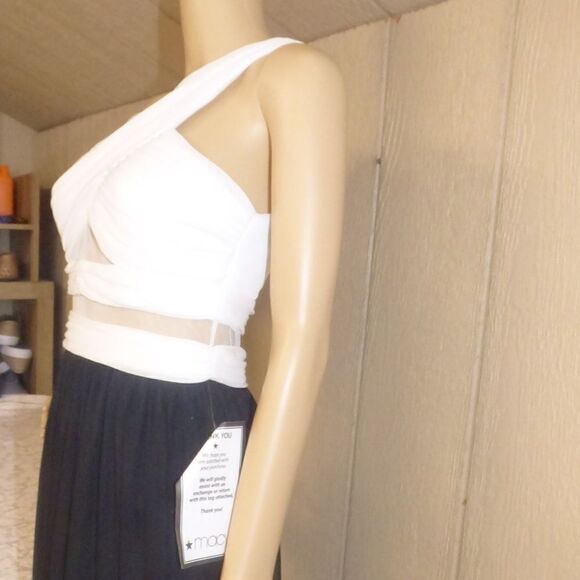 Blondies Nite One Shoulder Ruched Chiffon Prom - Picture 6 of 8